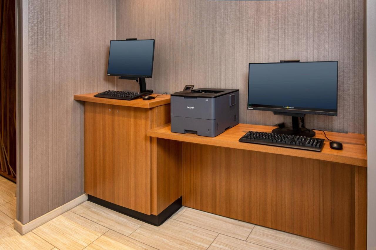 Springhill Suites By Marriott Frederick Exterior foto