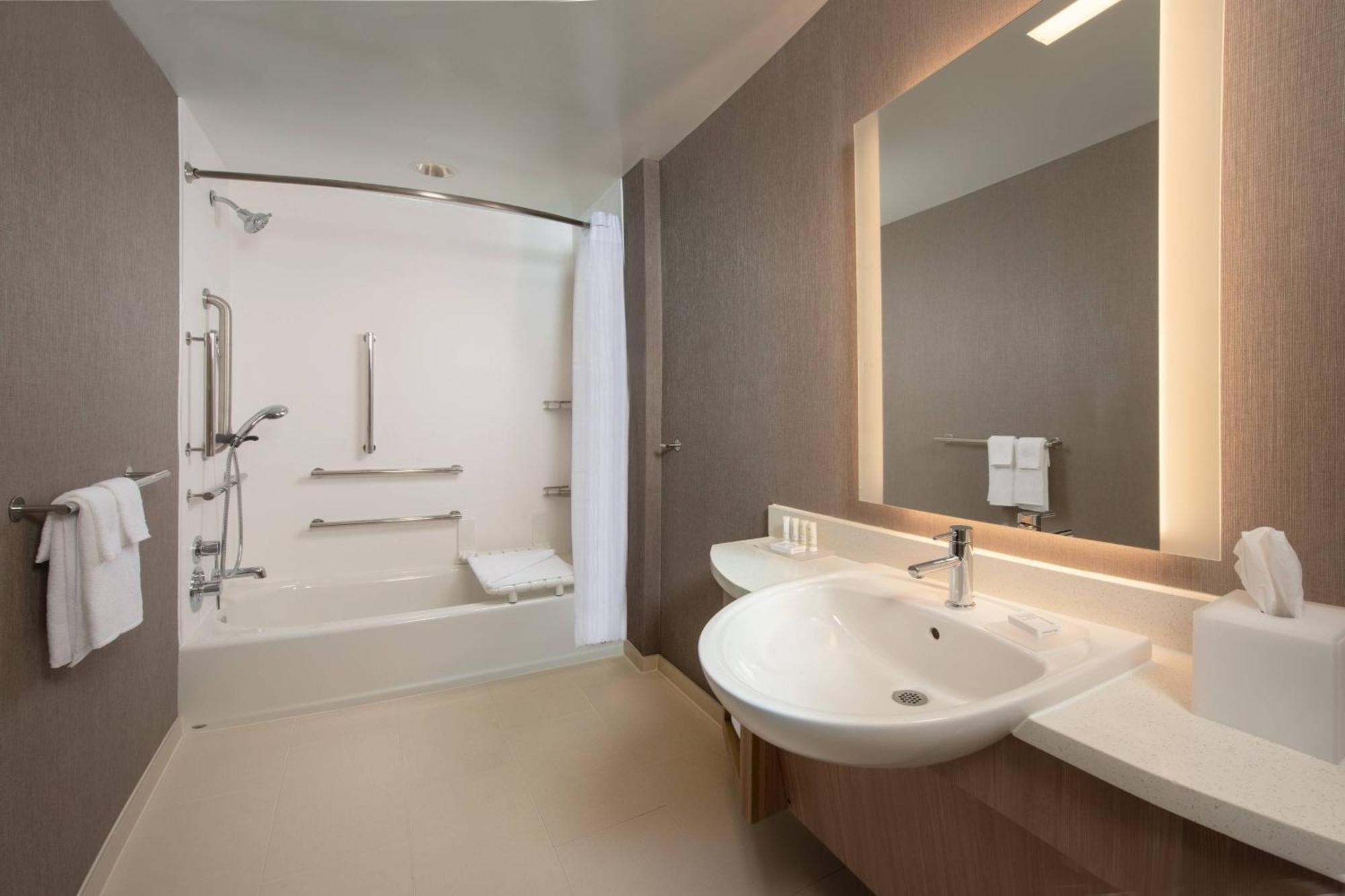 Springhill Suites By Marriott Frederick Exterior foto